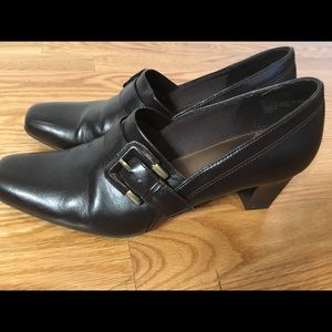 Dark brown heels with buckle